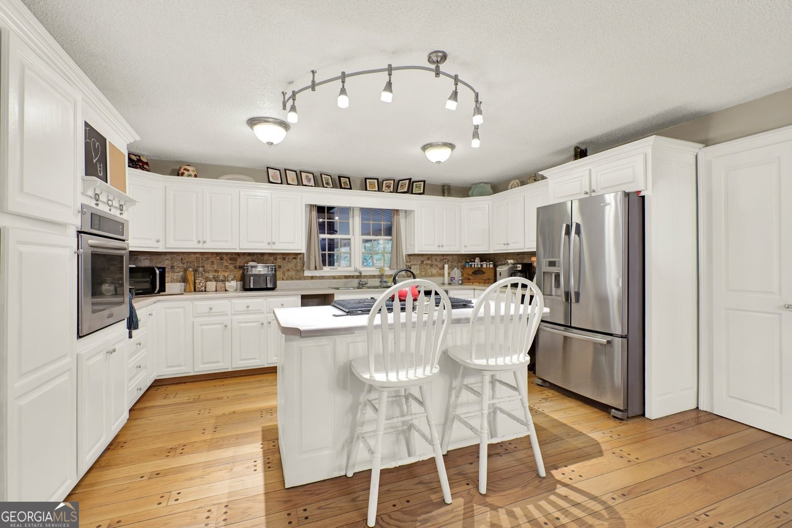 1418 Euharlee Road Kingston - 25