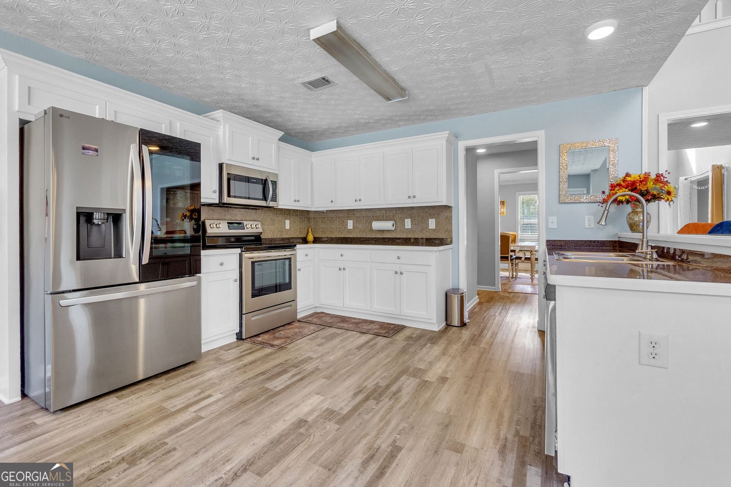 906 Callee Drive Loganville - 23