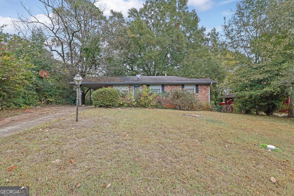 953 Meadow Rock Drive Stone Mountain - 1