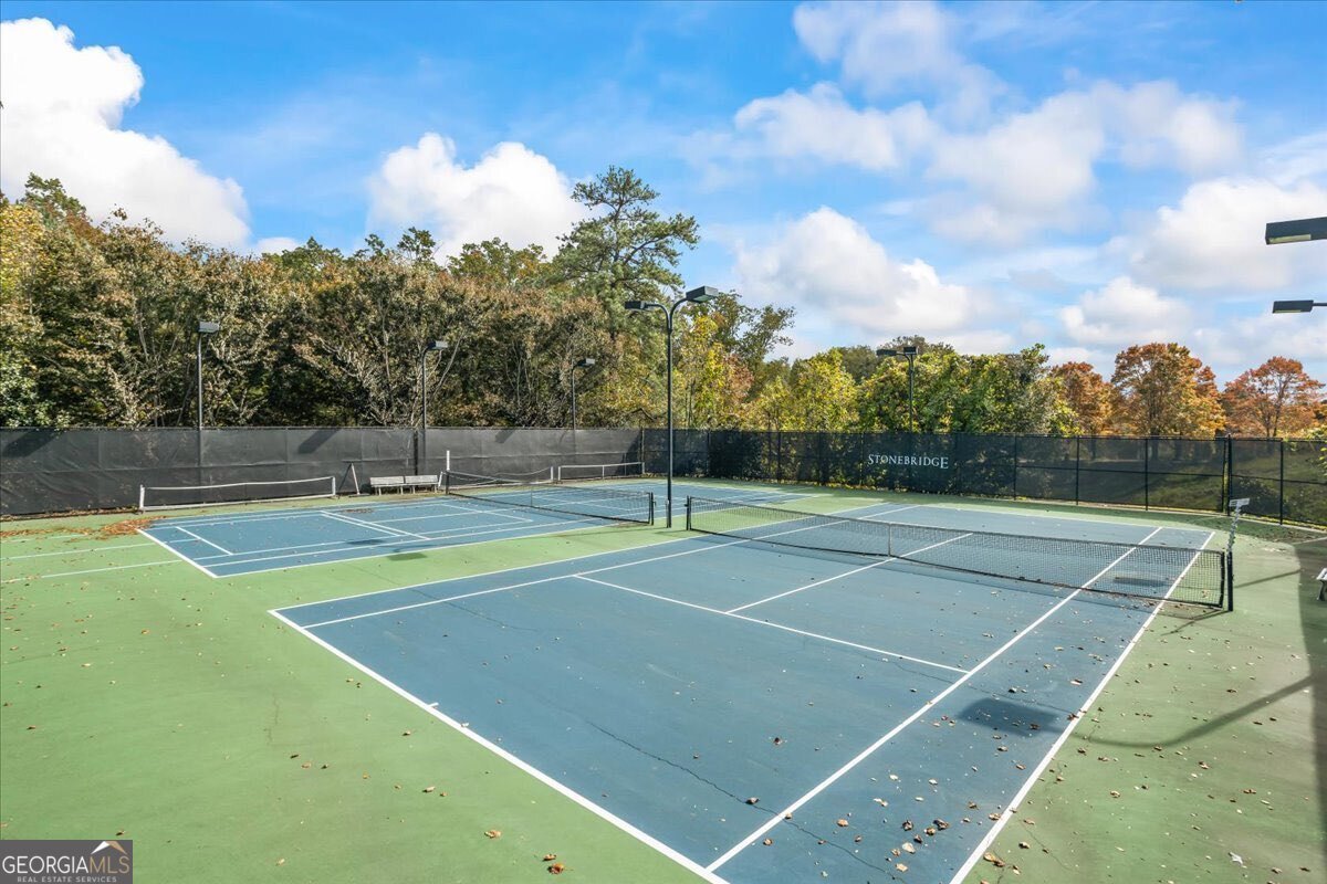 3910 Dalwood Drive Suwanee - 44