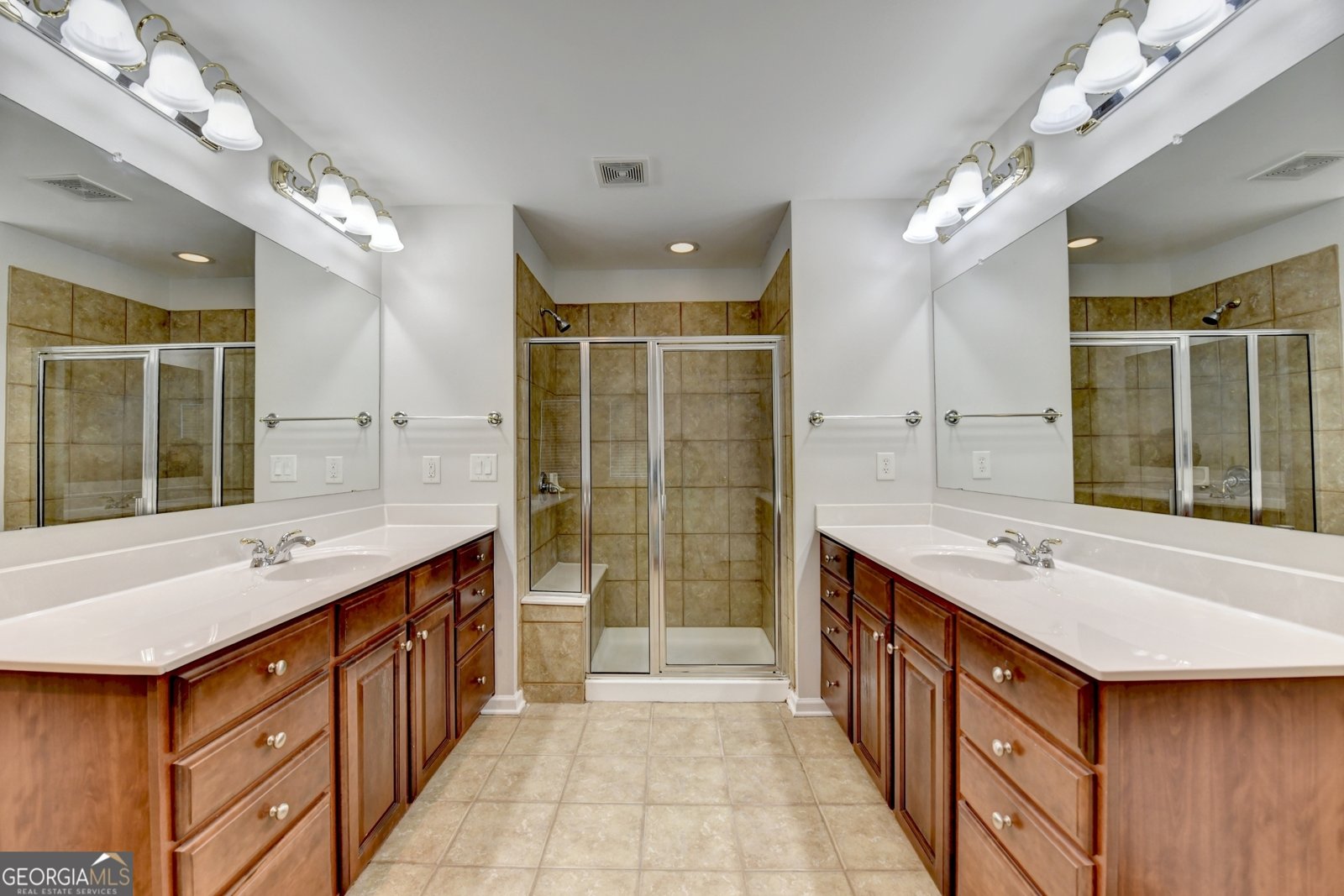 5836 Rue Villa Ln Dale Tucker - 40