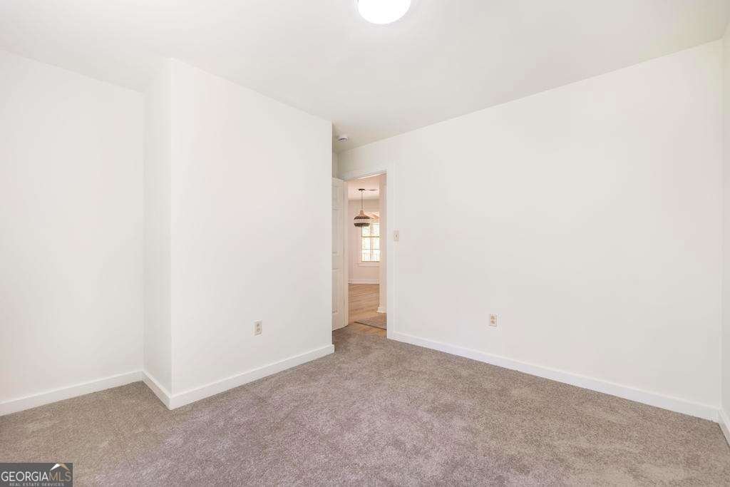 321 Riverbend Court Macon - 13