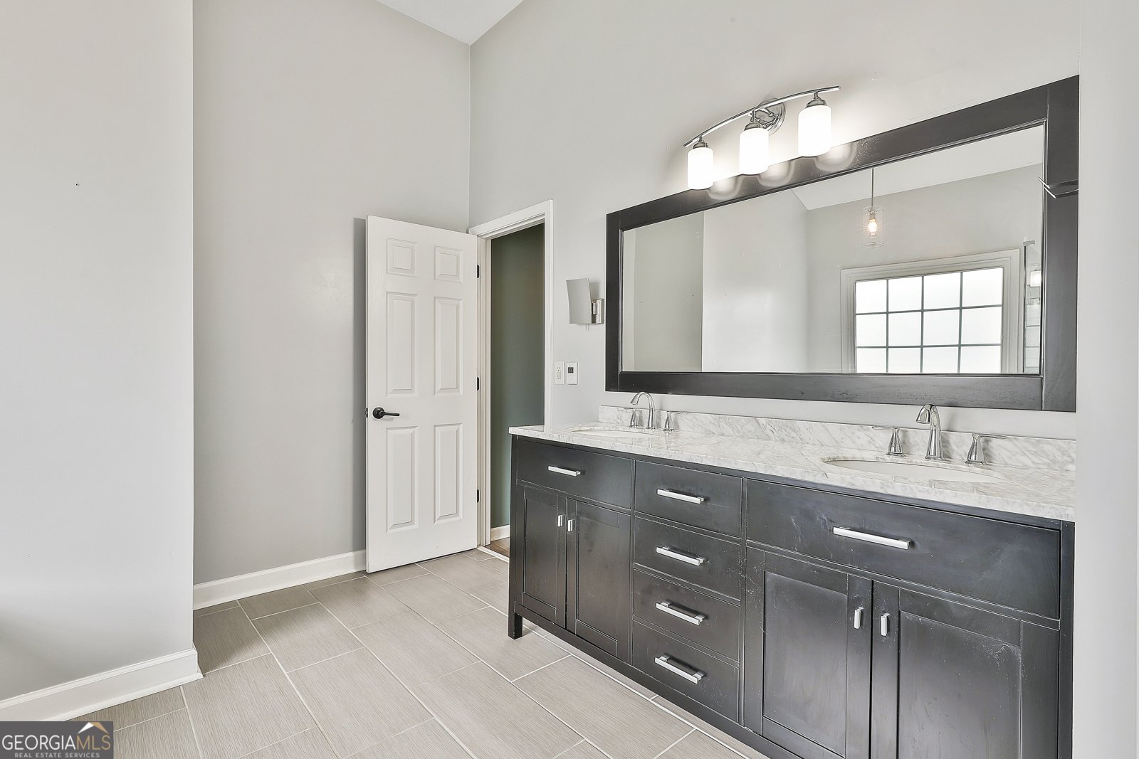 5787 VININGS RETREAT Way Mableton - 2