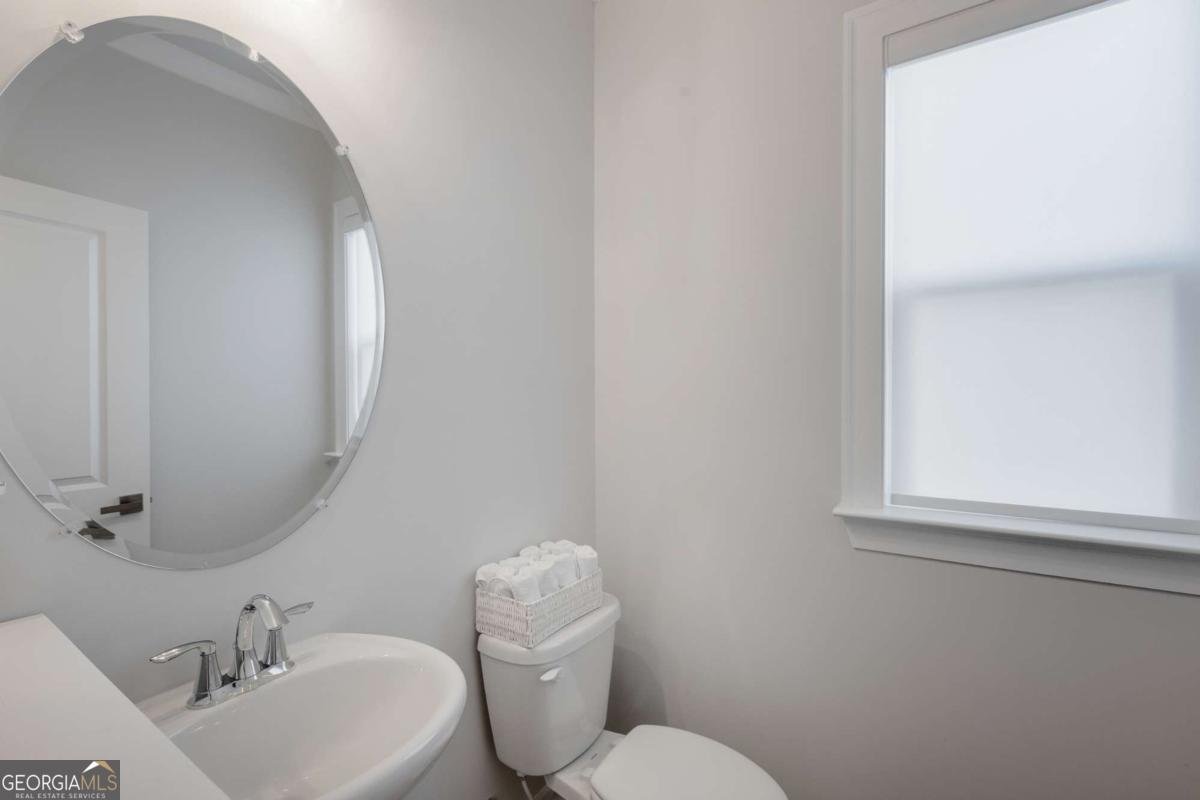 2161 Burnside Drive Atlanta - 10