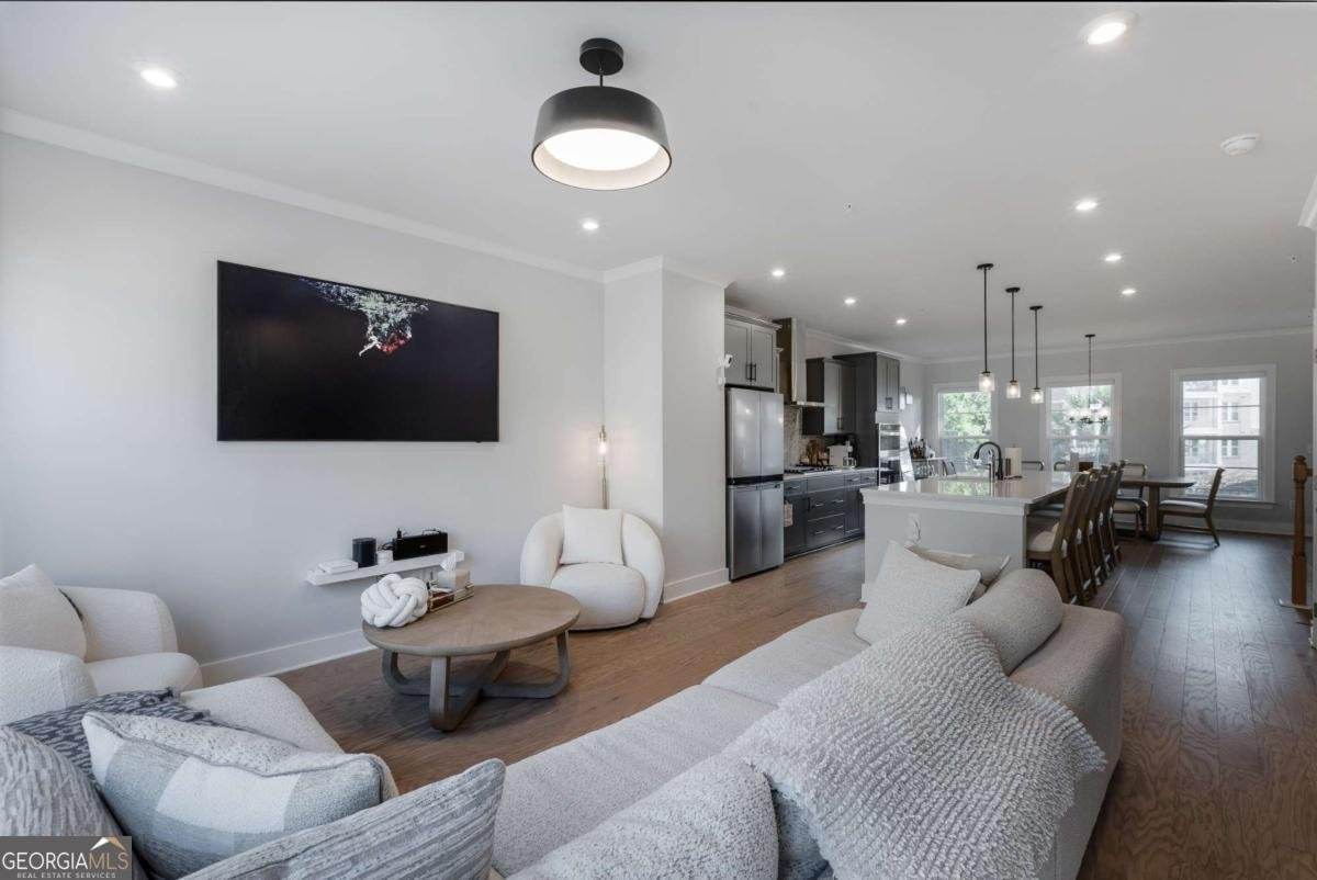 2161 Burnside Drive Atlanta - 9