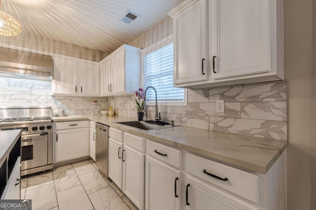 9620 Carolina Drive Jonesboro - 34