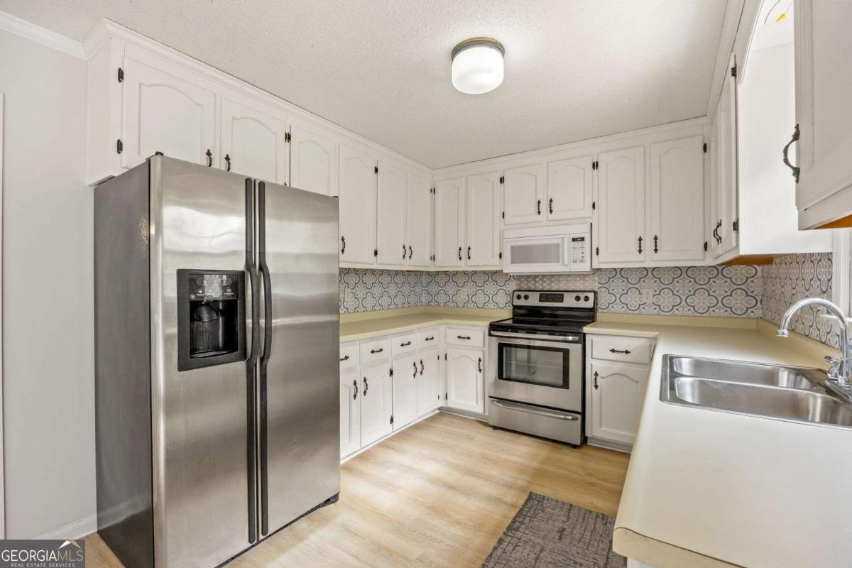 5010 Hickory Drive Winterville - 13