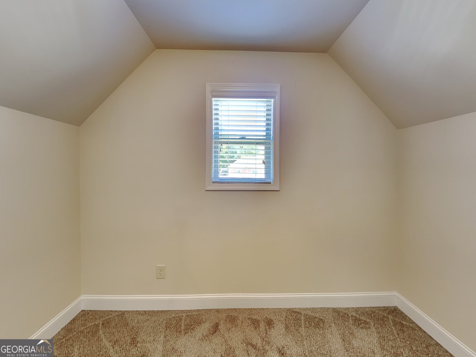 143 Tara Boulevard Loganville - 25