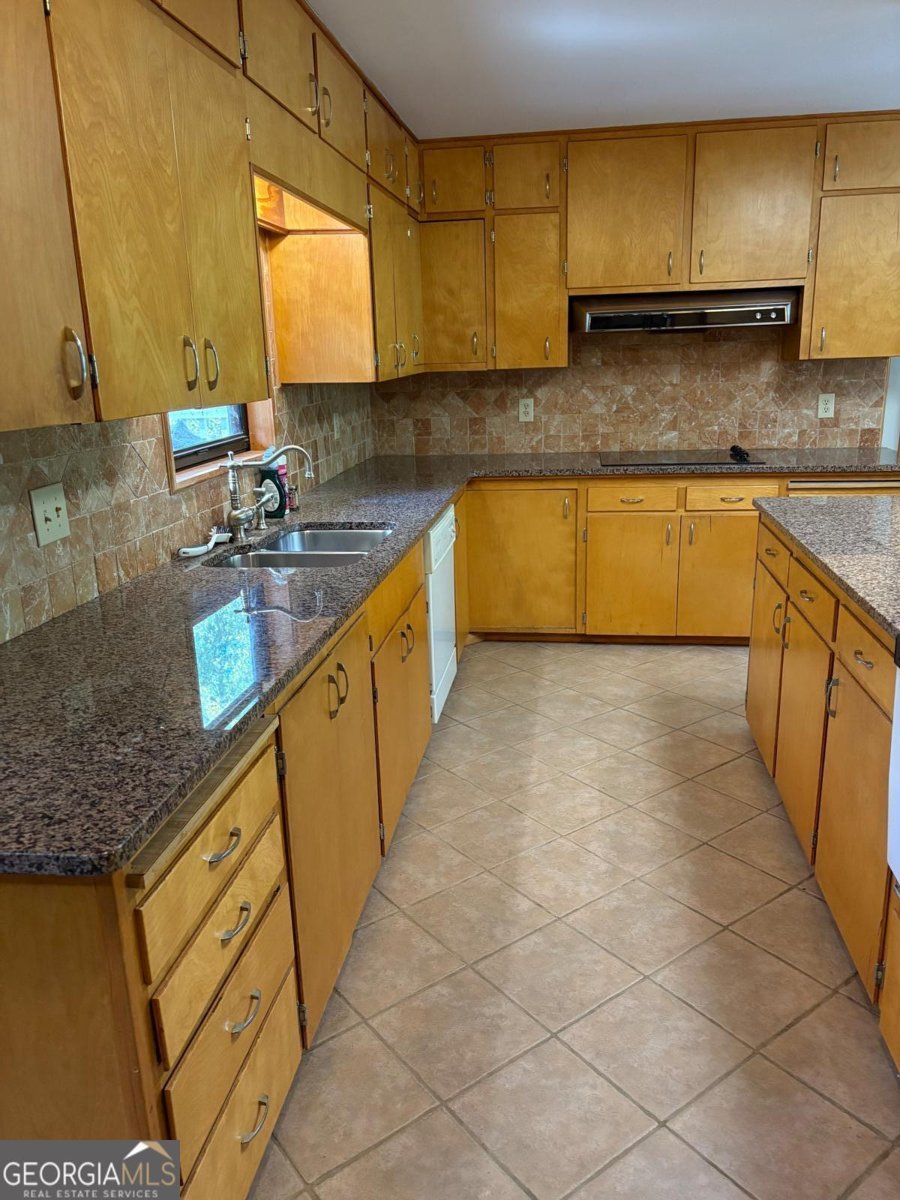 1040 Wordsworth Drive Roswell - 15