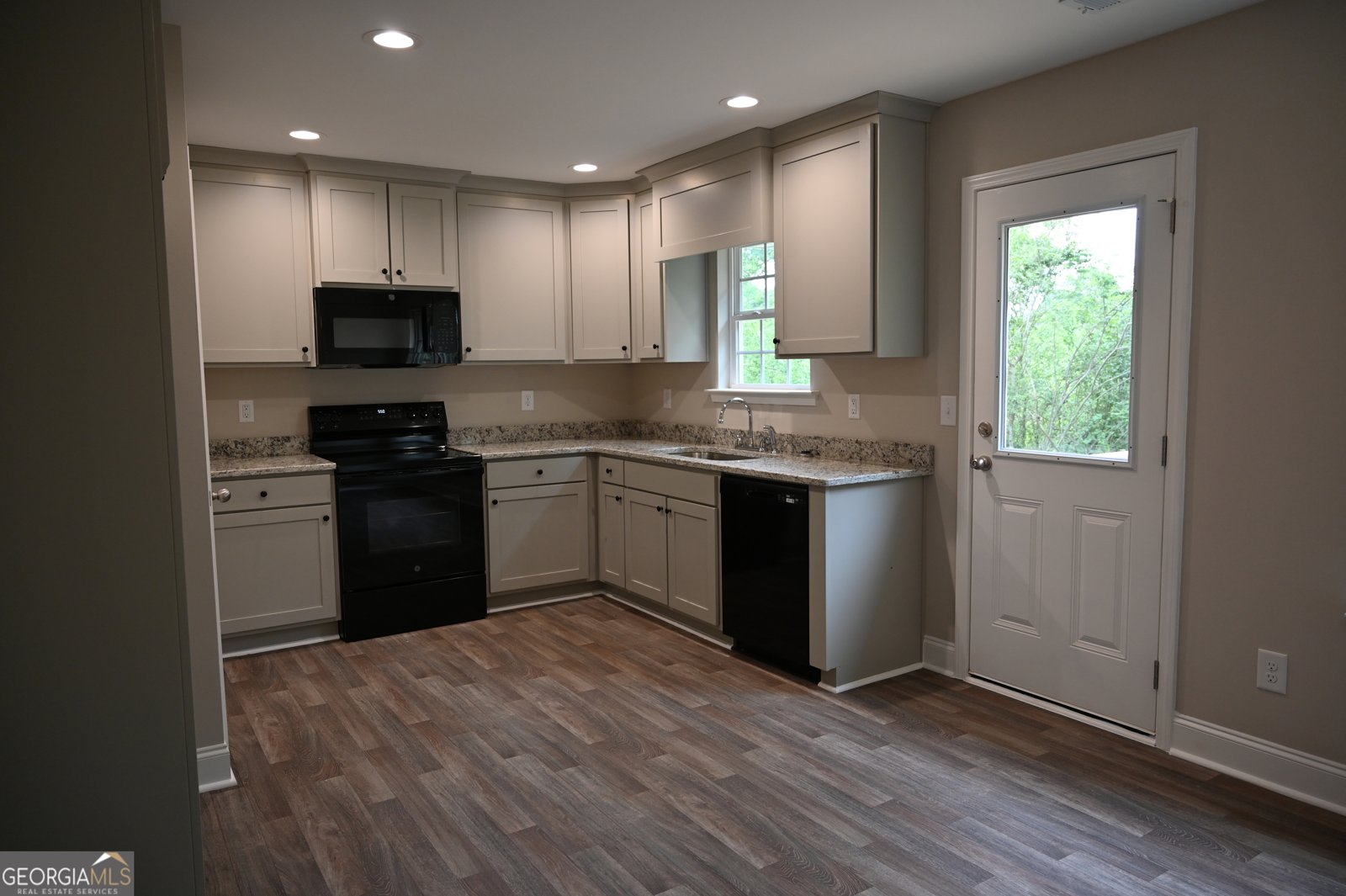 264 Canyon Point Drive Demorest - 10