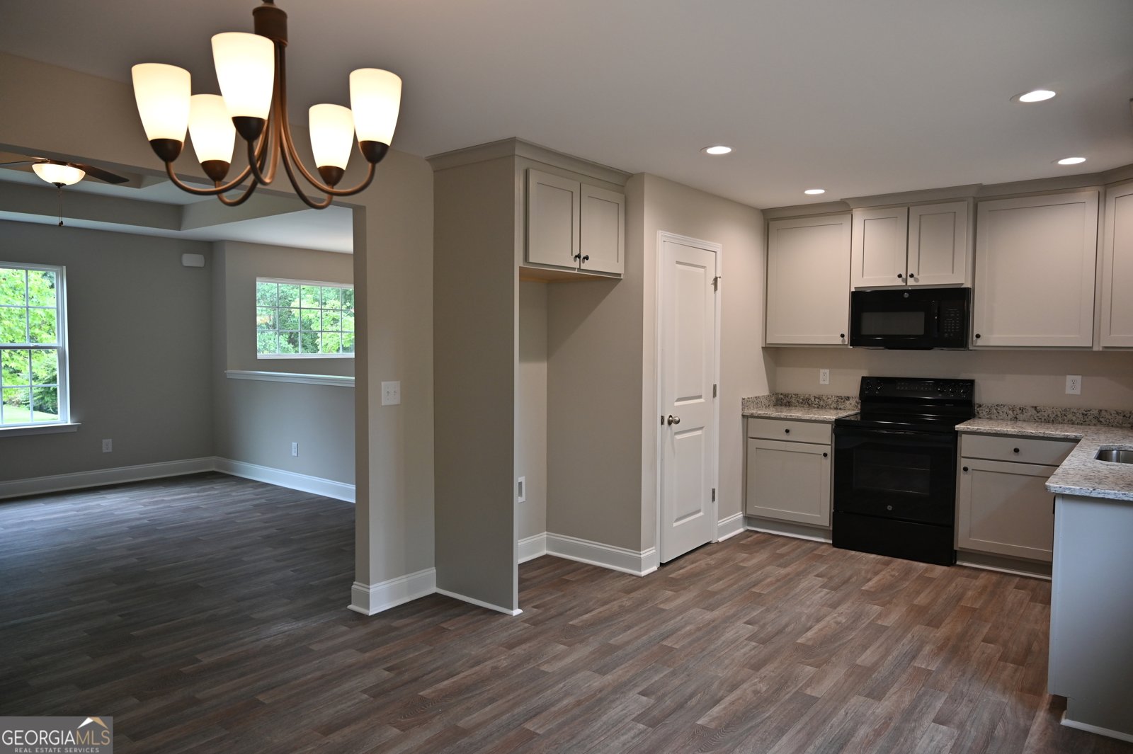 264 Canyon Point Drive Demorest - 8