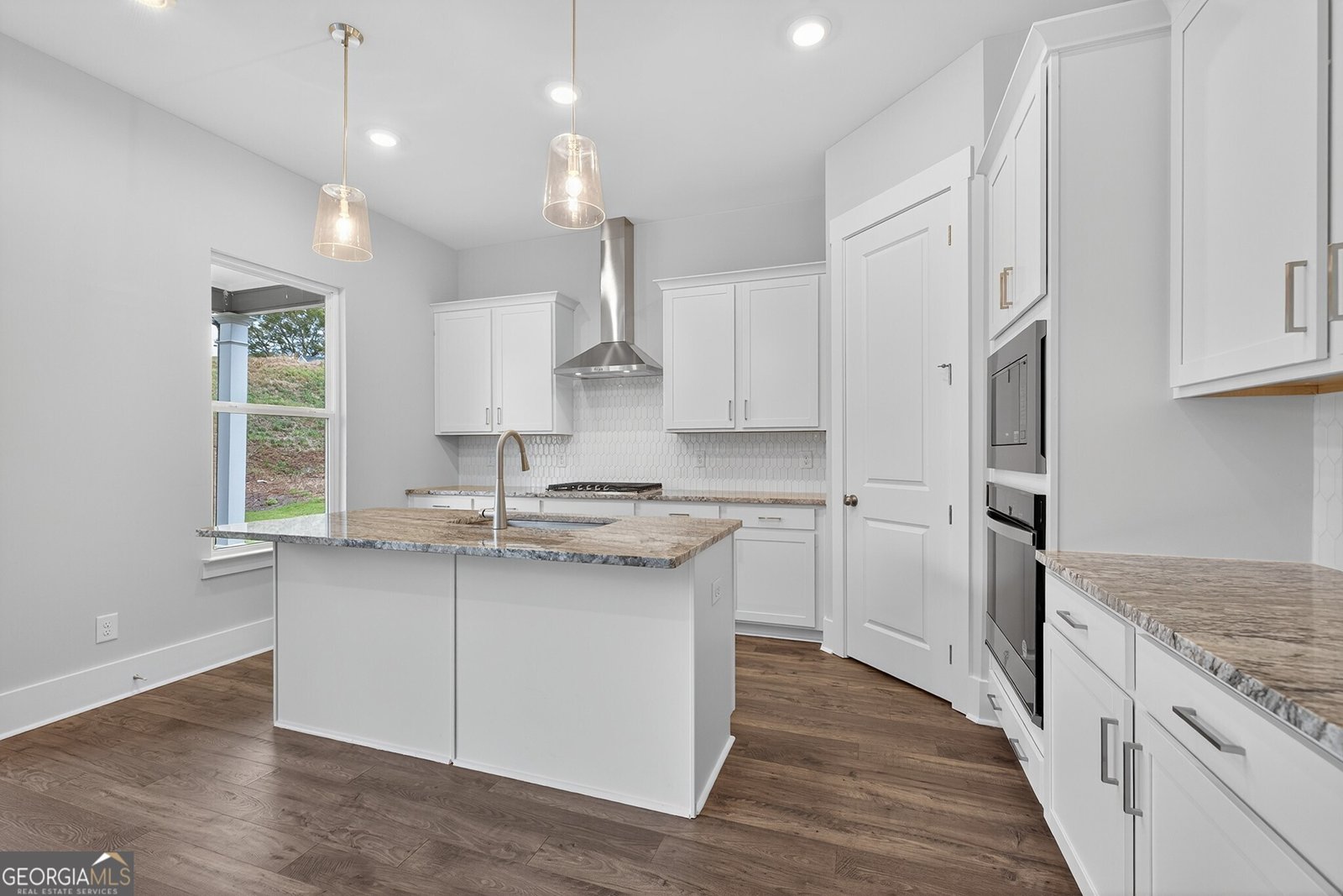 405 Crimson Feather Jefferson - 11