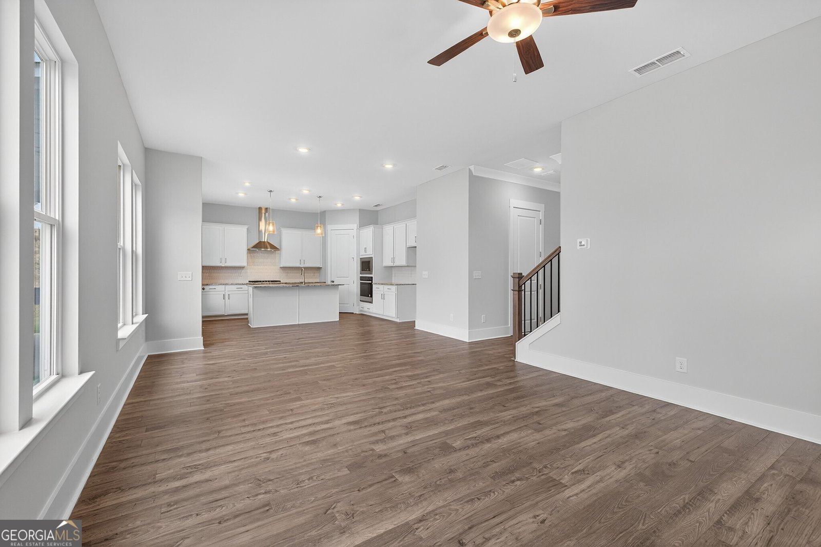 405 Crimson Feather Jefferson - 8