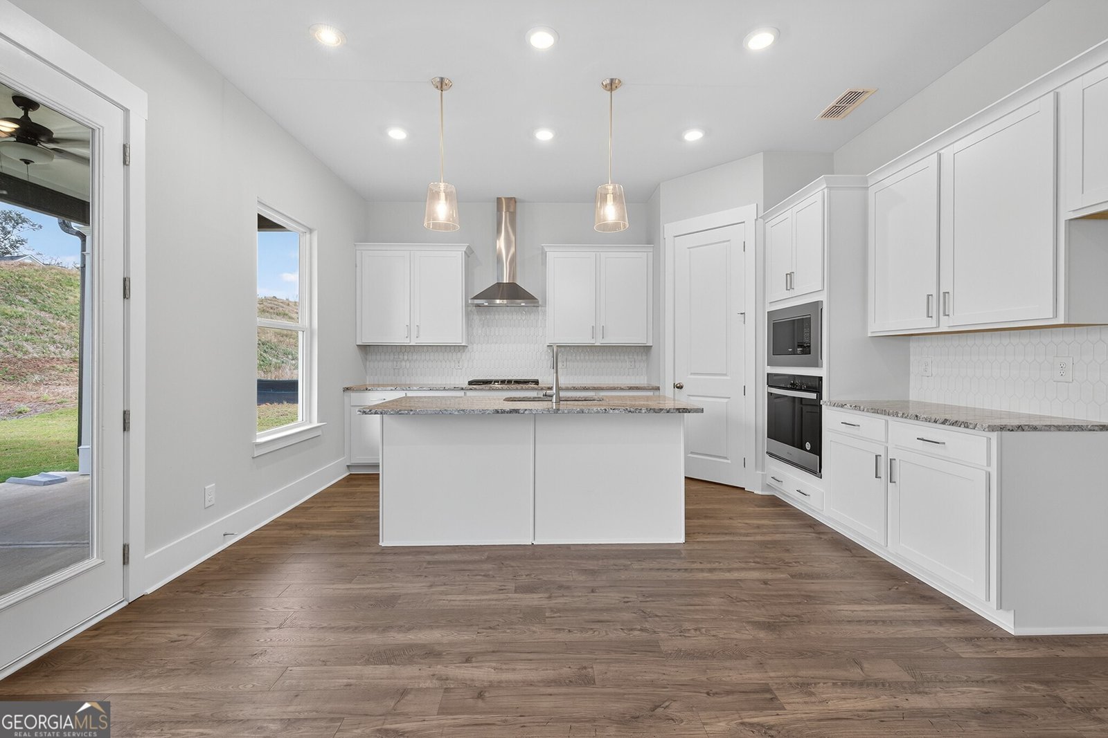 405 Crimson Feather Jefferson - 9