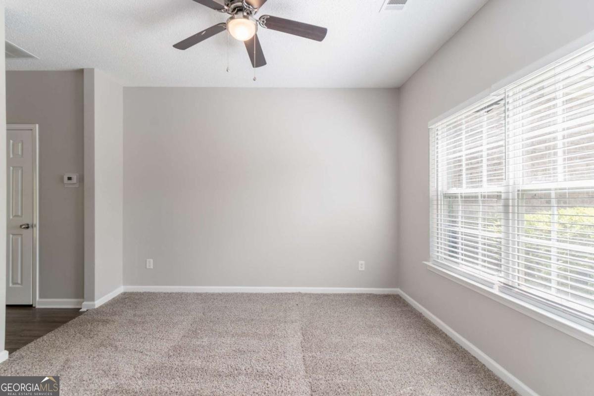 6757 Delaware Bend Fairburn - 11