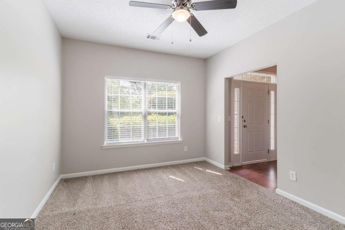 6757 Delaware Bend Fairburn - 12