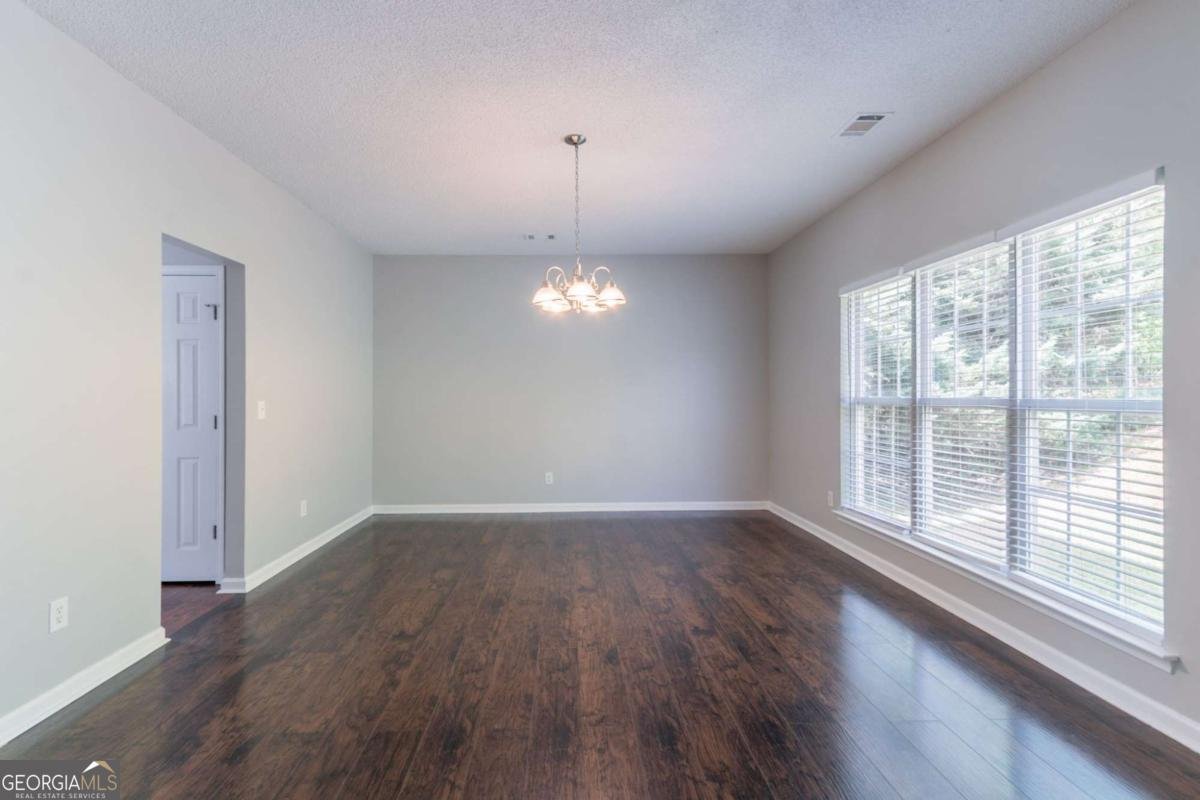 6757 Delaware Bend Fairburn - 20