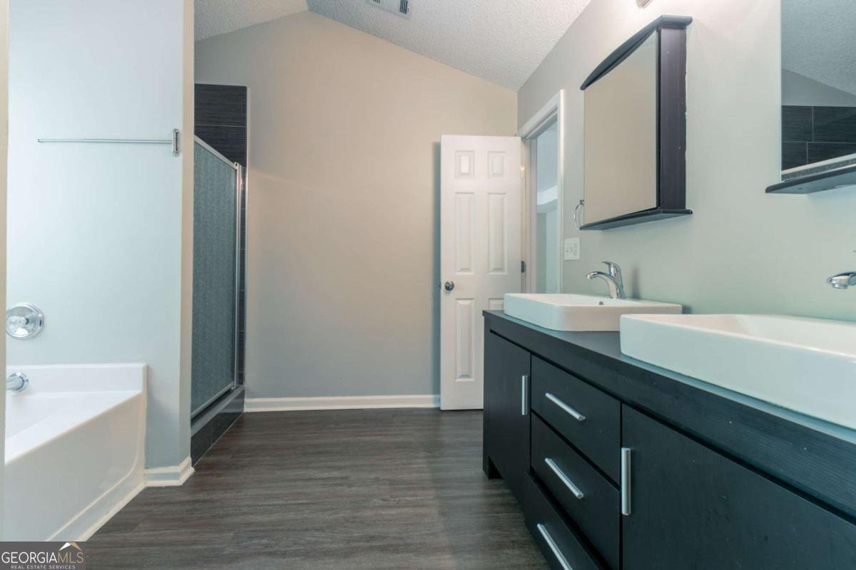 6757 Delaware Bend Fairburn - 27