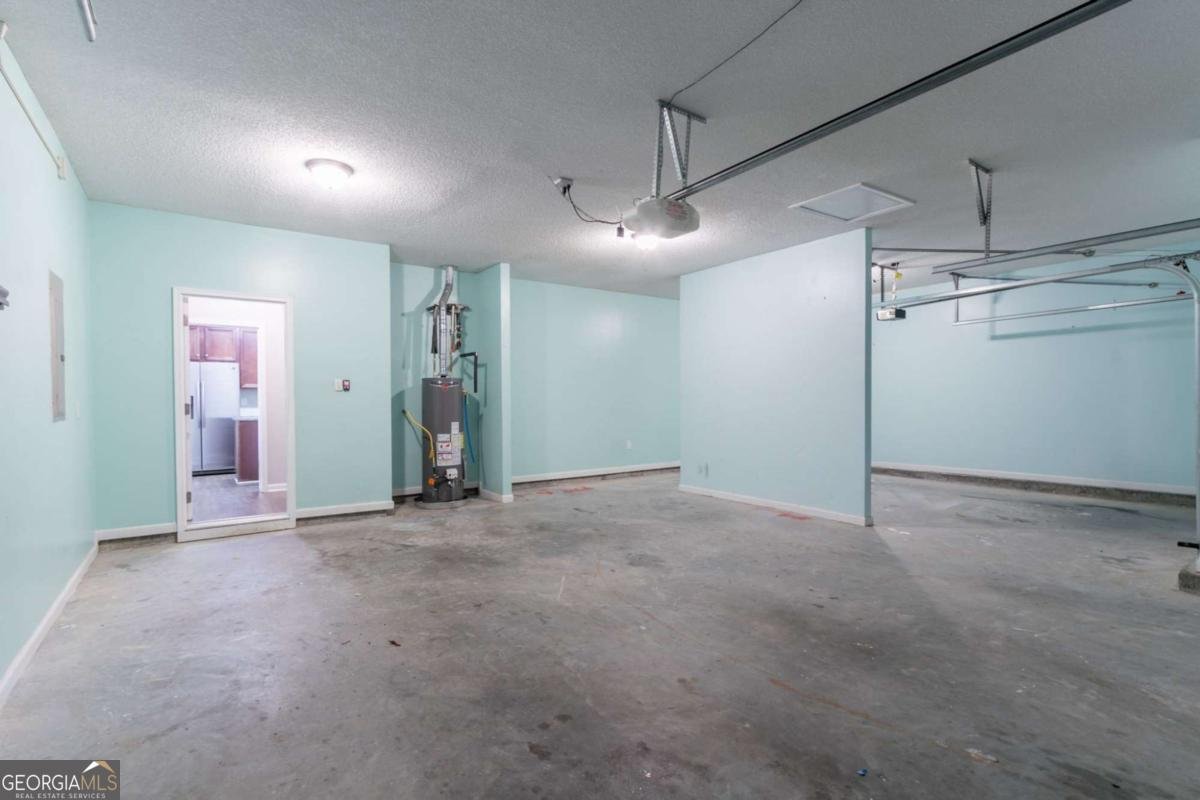 6757 Delaware Bend Fairburn - 38