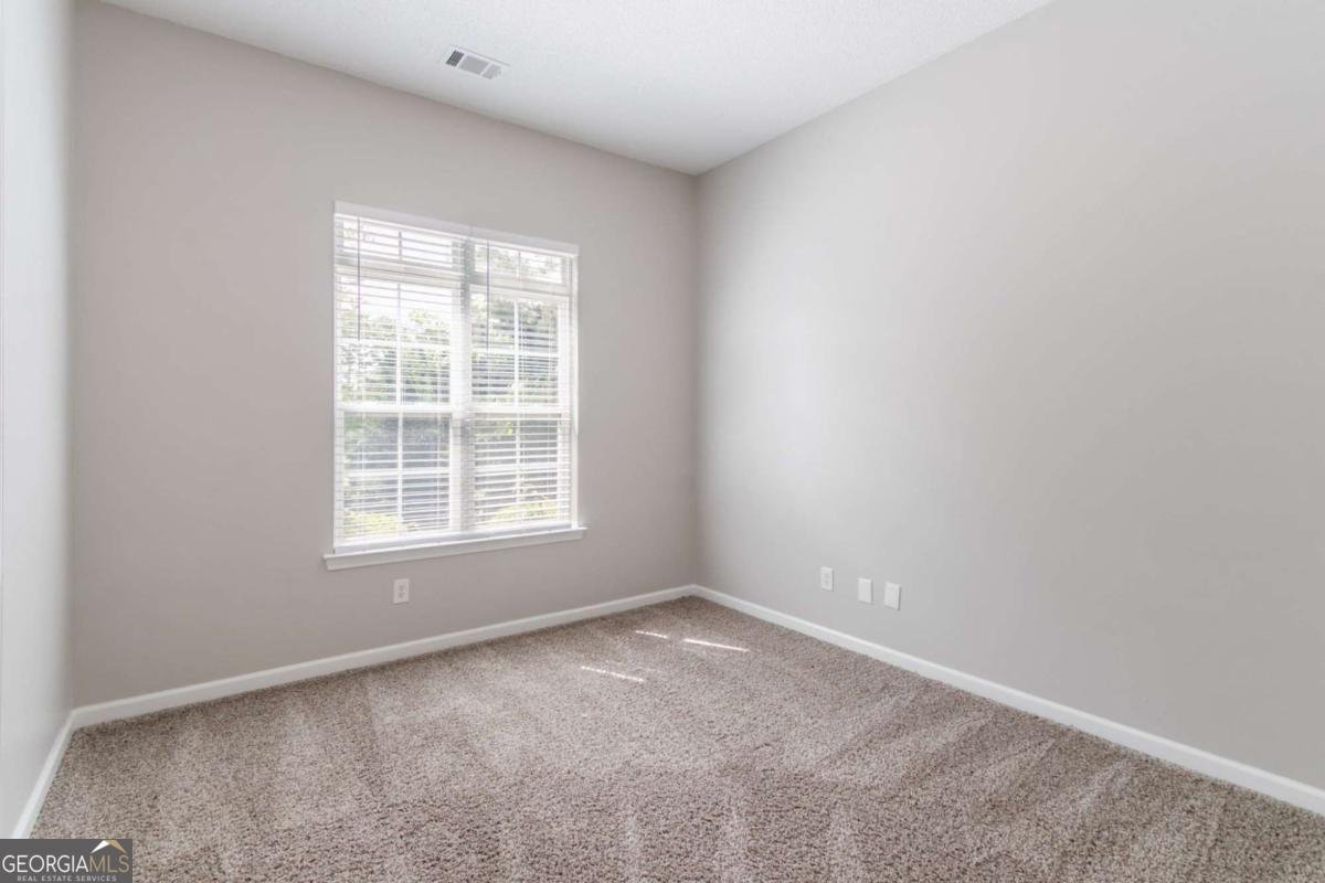 6757 Delaware Bend Fairburn - 9