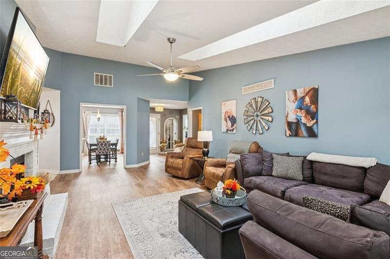 118 Basil Lawrenceville - 9