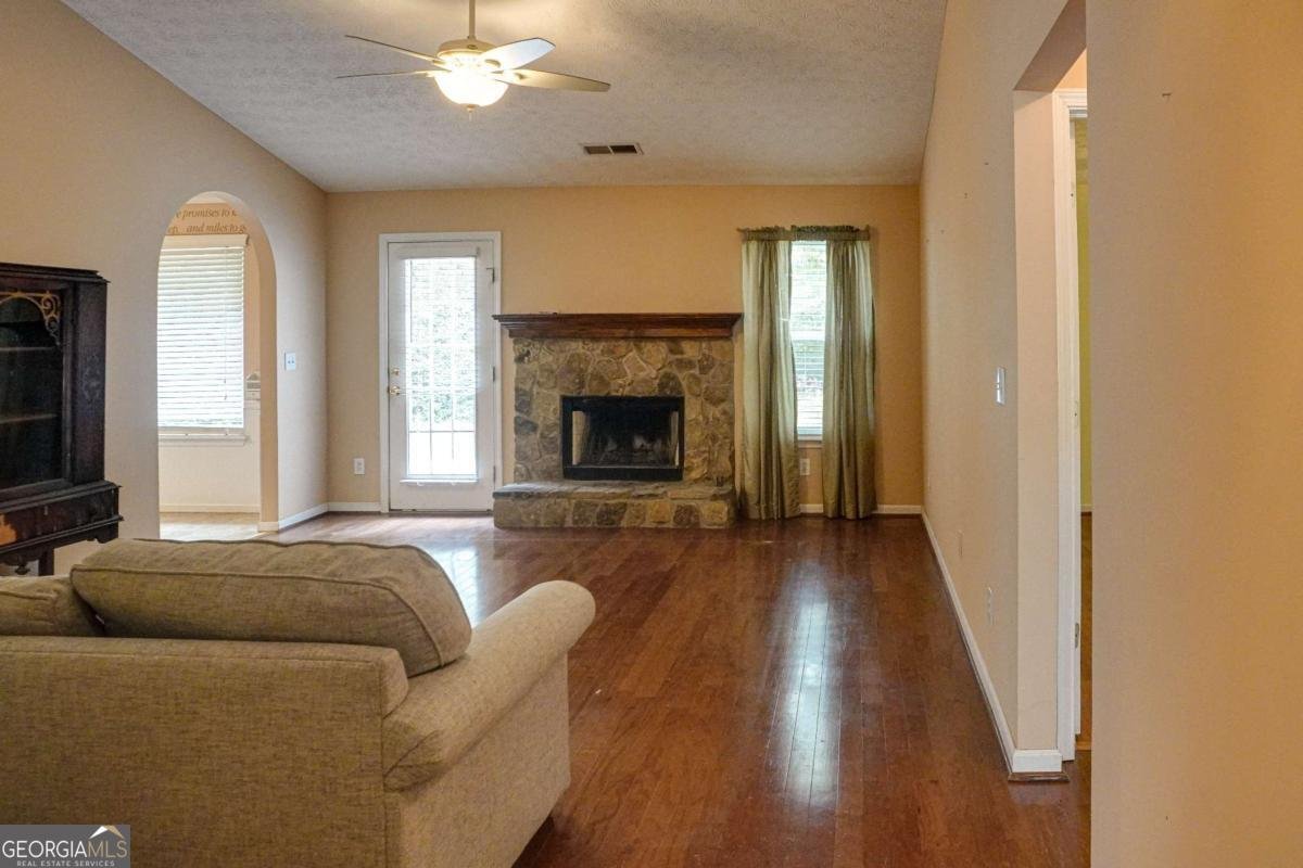 4355 Brookridge Drive Loganville - 4