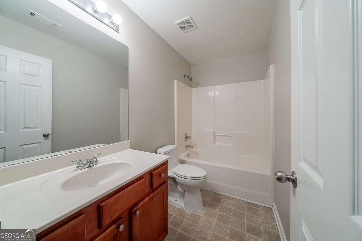 2557 Woodford Lane Buford - 10