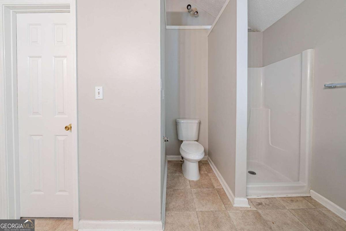 3283 Sugar Creek Falls Avenue Atlanta - 12