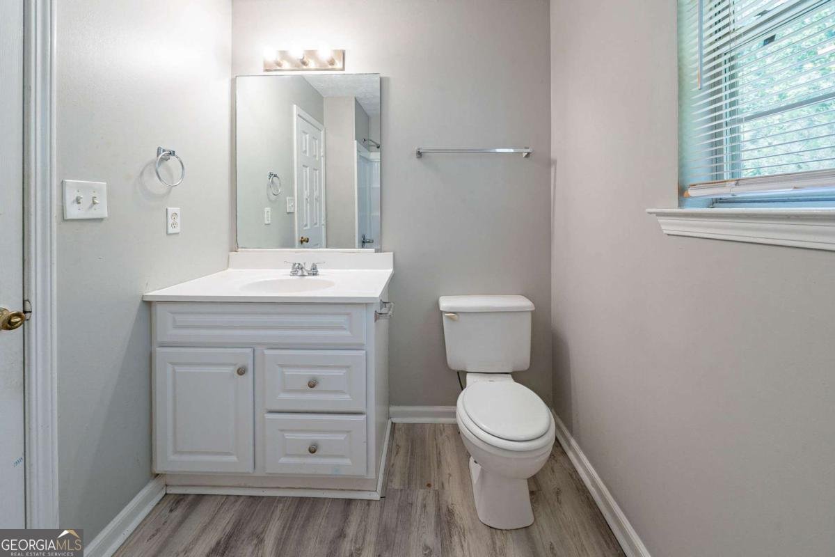 3283 Sugar Creek Falls Avenue Atlanta - 26