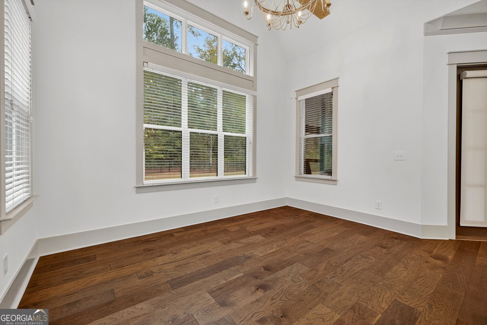 603 Crescent Drive Forsyth - 14