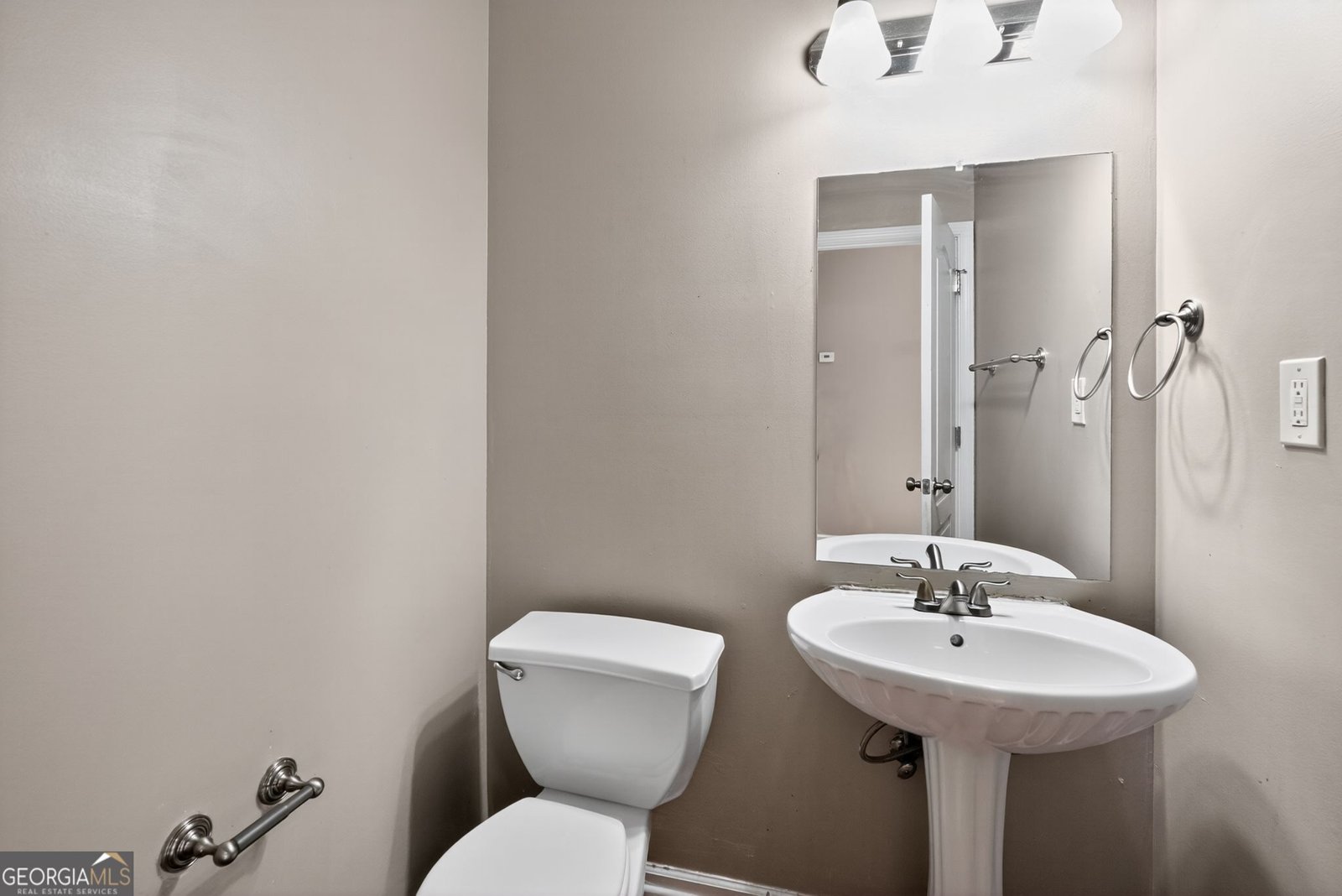 4701 Garden City Drive Lithonia - 23