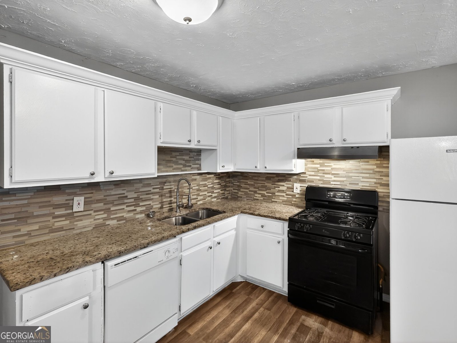 4598 Ashmore Drive Forest Park - 16