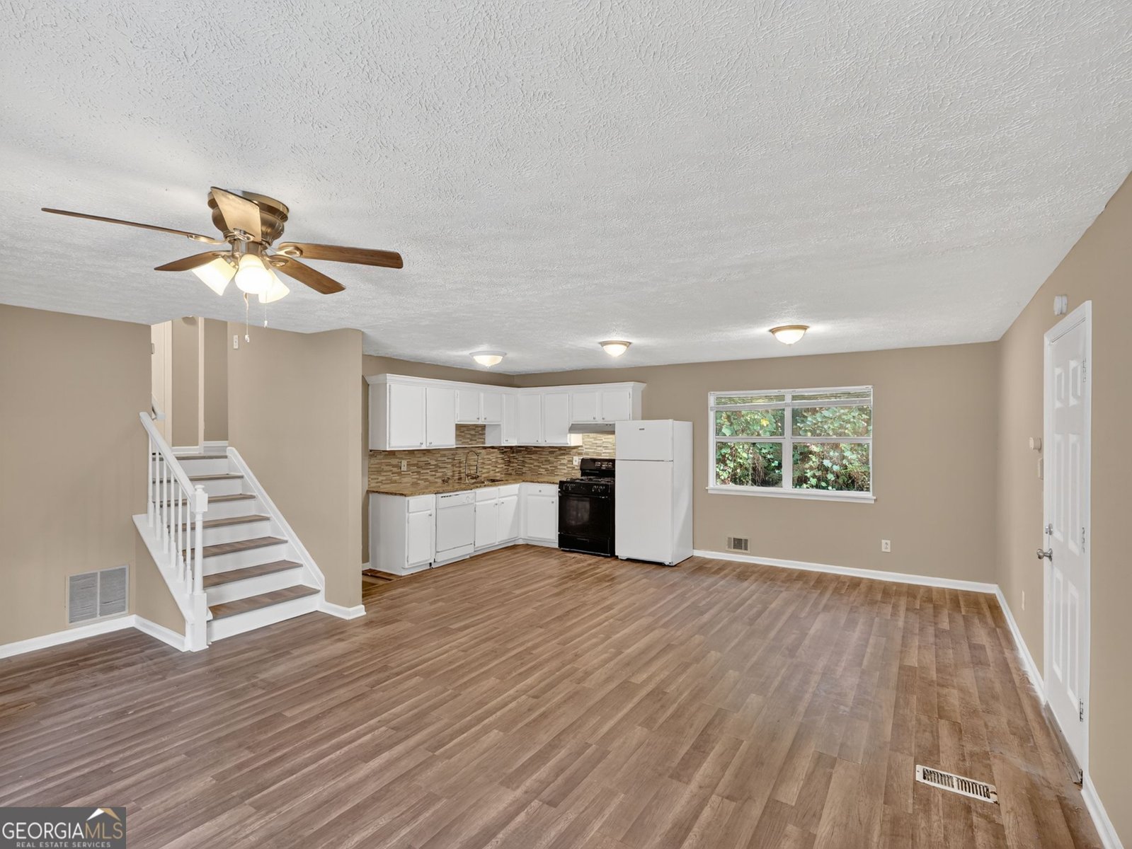 4598 Ashmore Drive Forest Park - 18