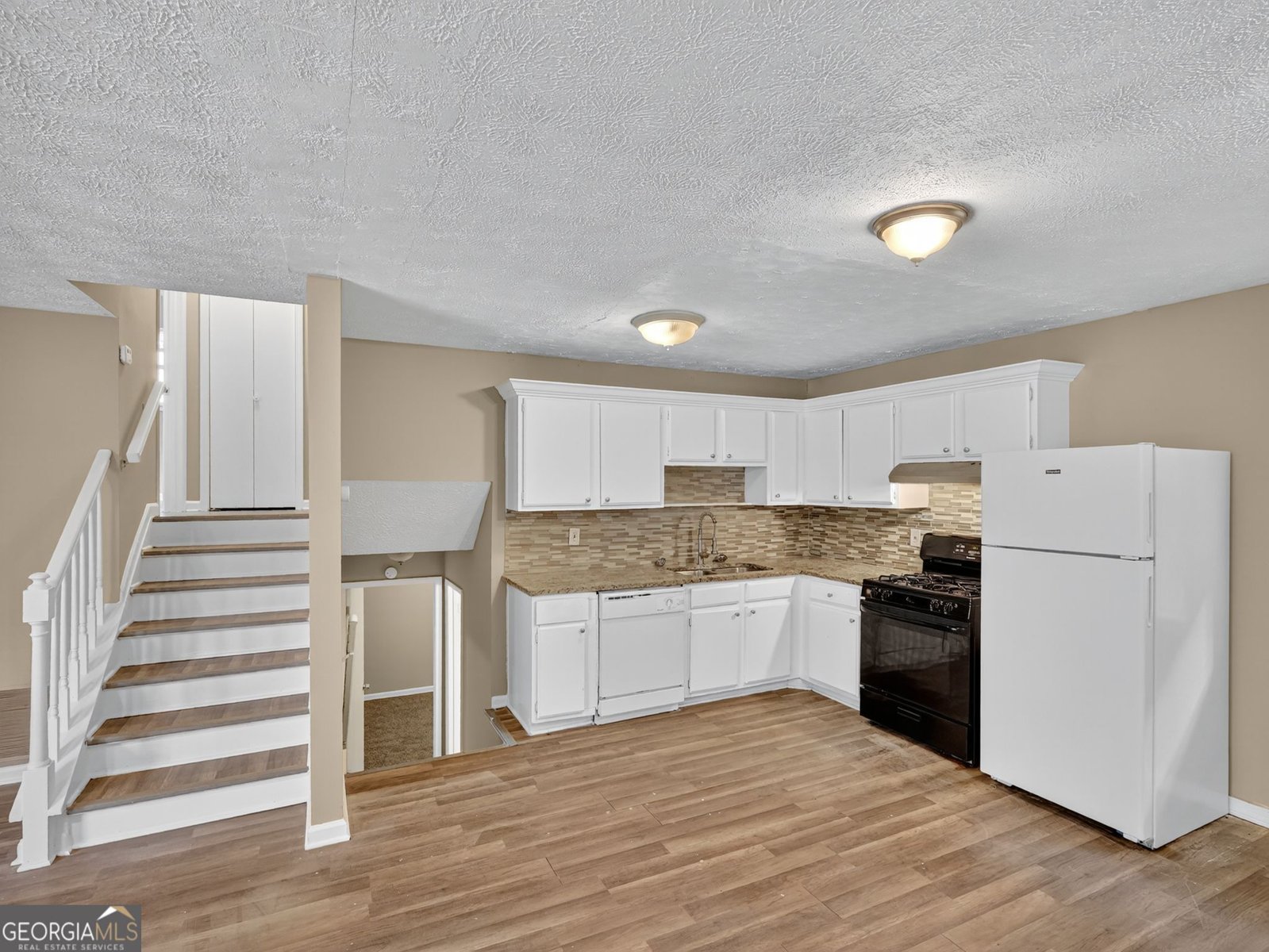 4598 Ashmore Drive Forest Park - 20