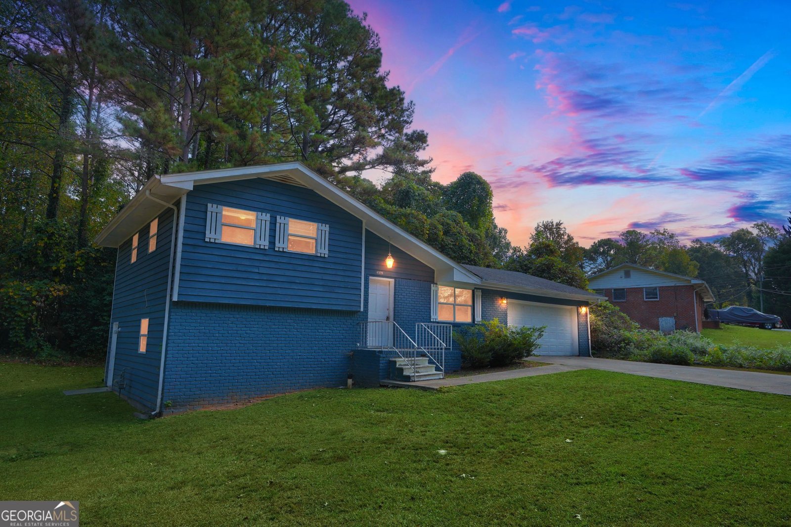 4598 Ashmore Drive Forest Park - 4