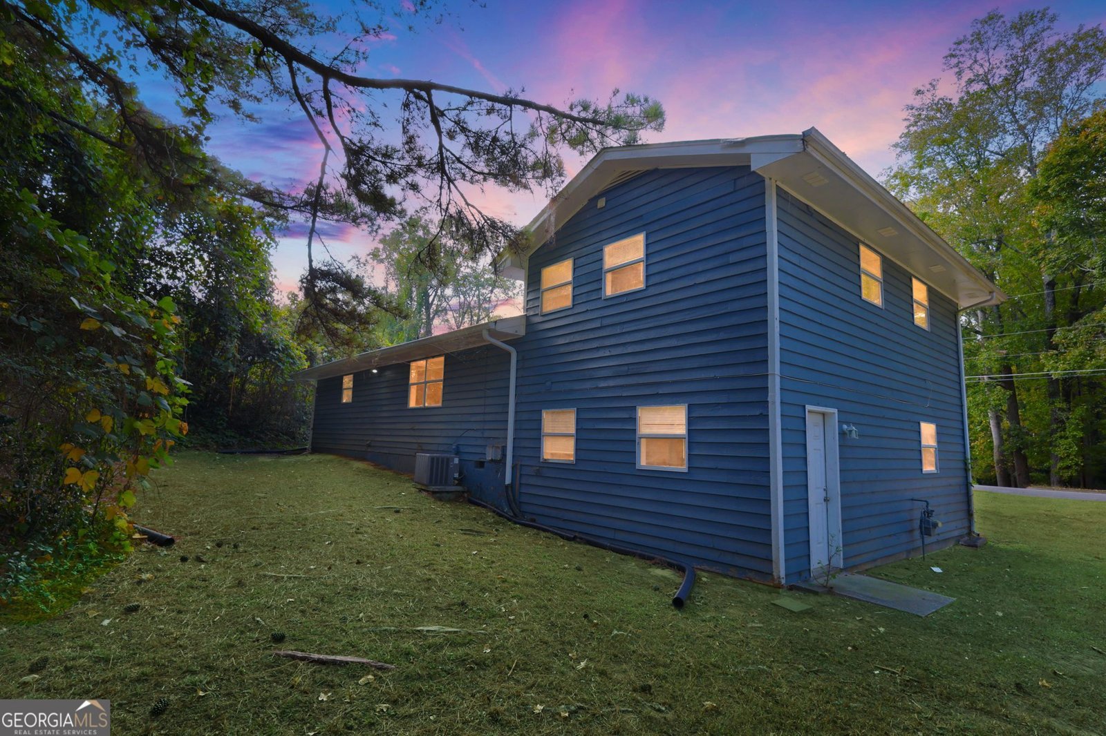 4598 Ashmore Drive Forest Park - 6