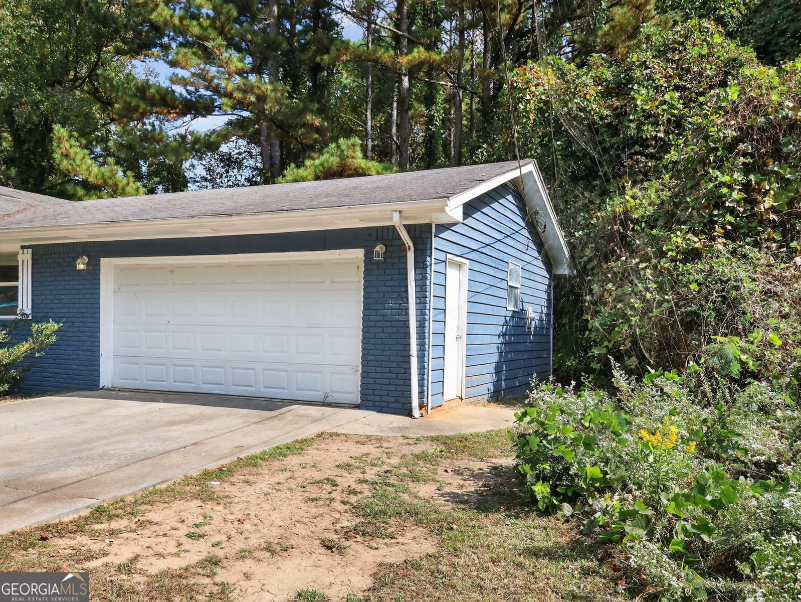 4598 Ashmore Drive Forest Park - 7