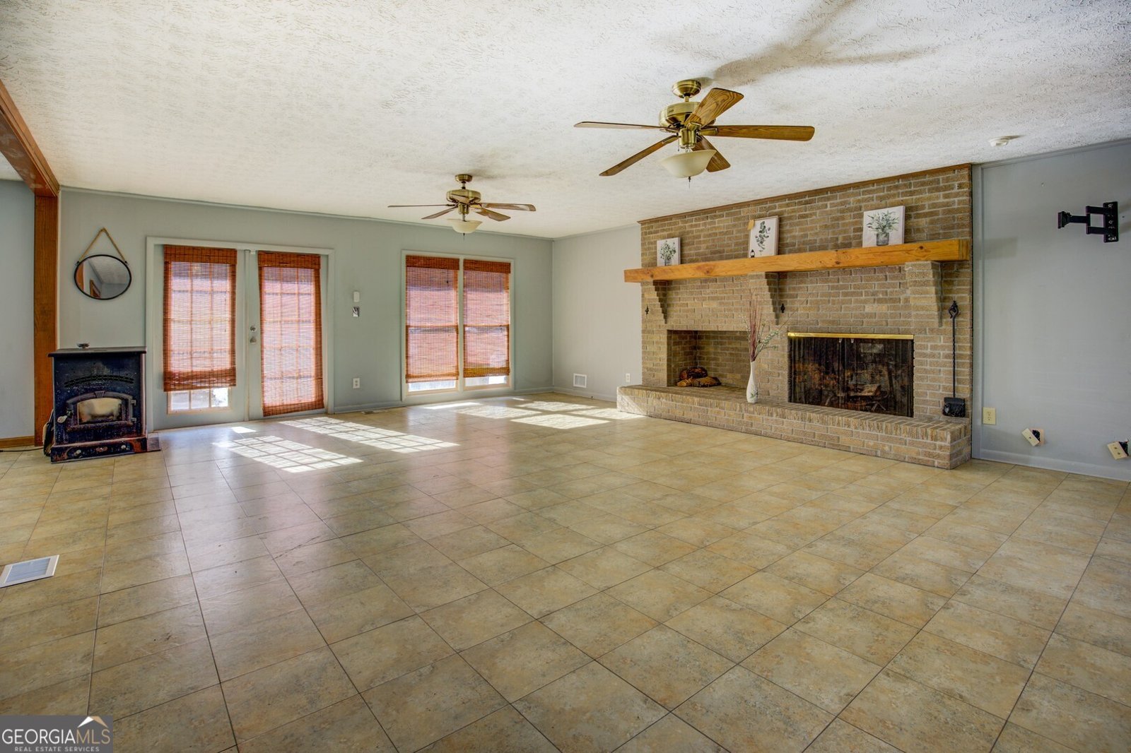 1490 Enchanted Lake Drive Conyers - 4