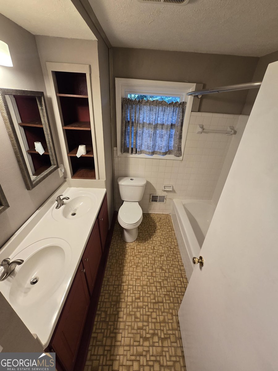 2527 Amalfi Drive Conyers - 4