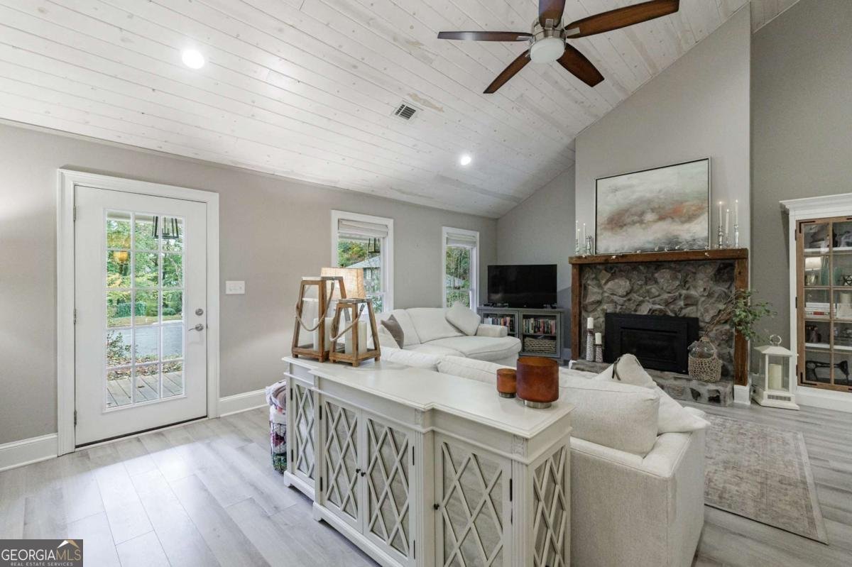 515 Forest Place Roswell - 6