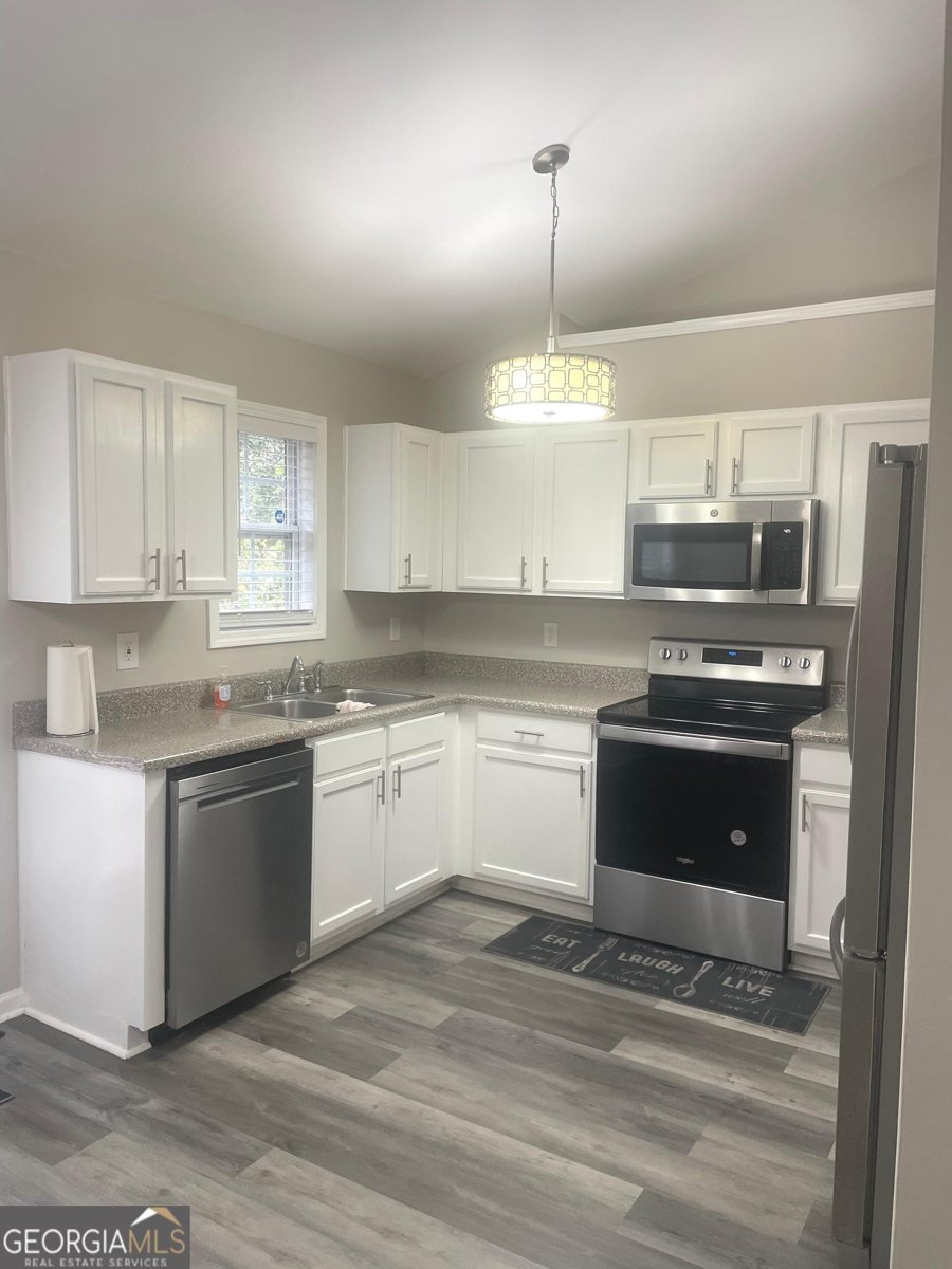 6593 Snowbird Lane Douglasville - 6