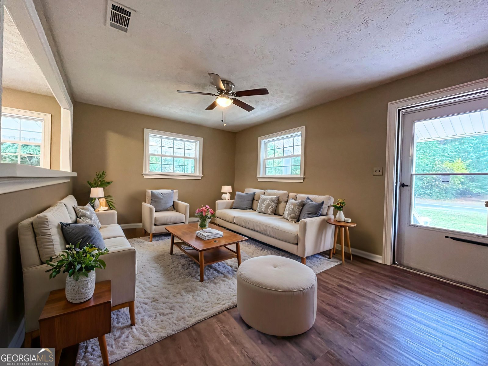 203 Pineview Street East Dublin - 7