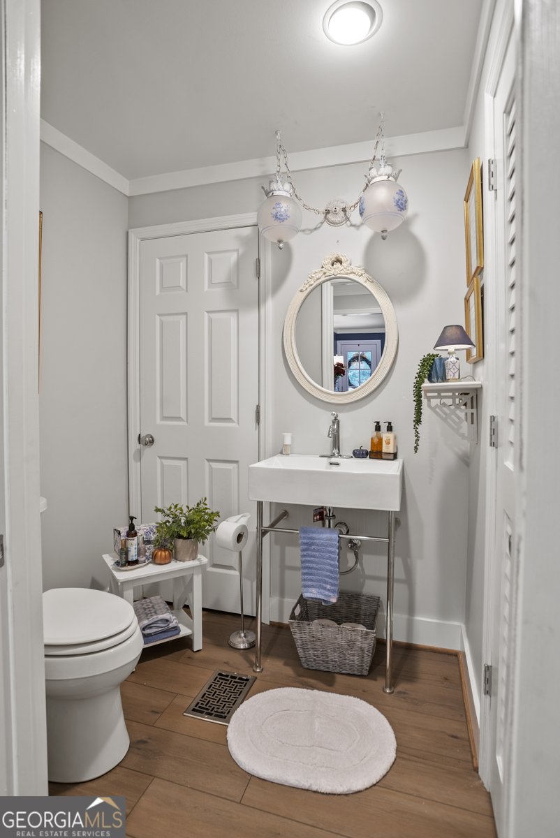 1176 Highway 57 Twin City - 57