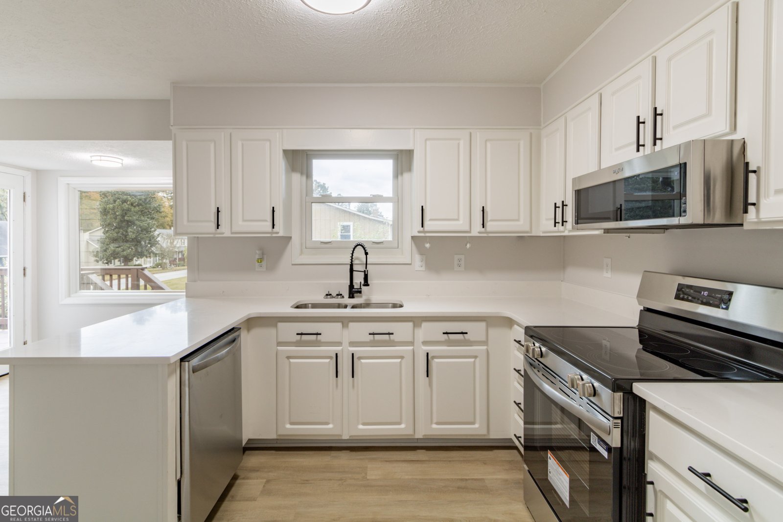 2381 Lakeside Place Marietta - 7