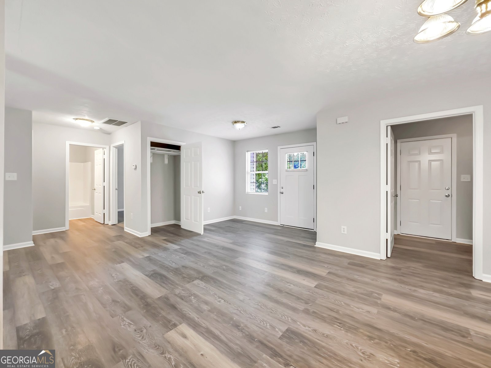 2039 Faith Cove Atlanta - 2