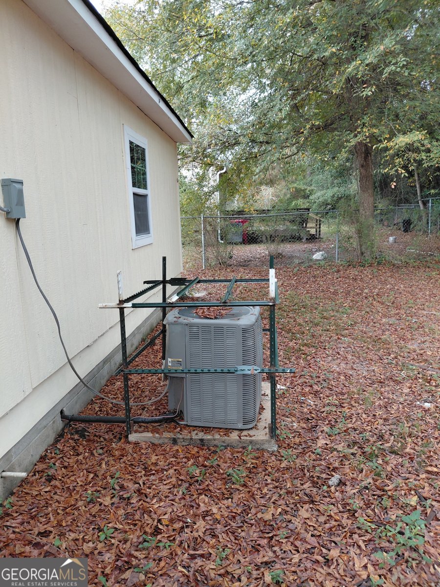 2689 Village Green Lane Macon - 12