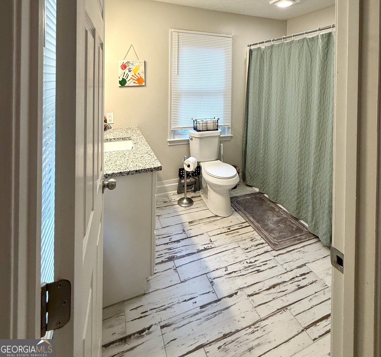 554 Spring Street Commerce - 16