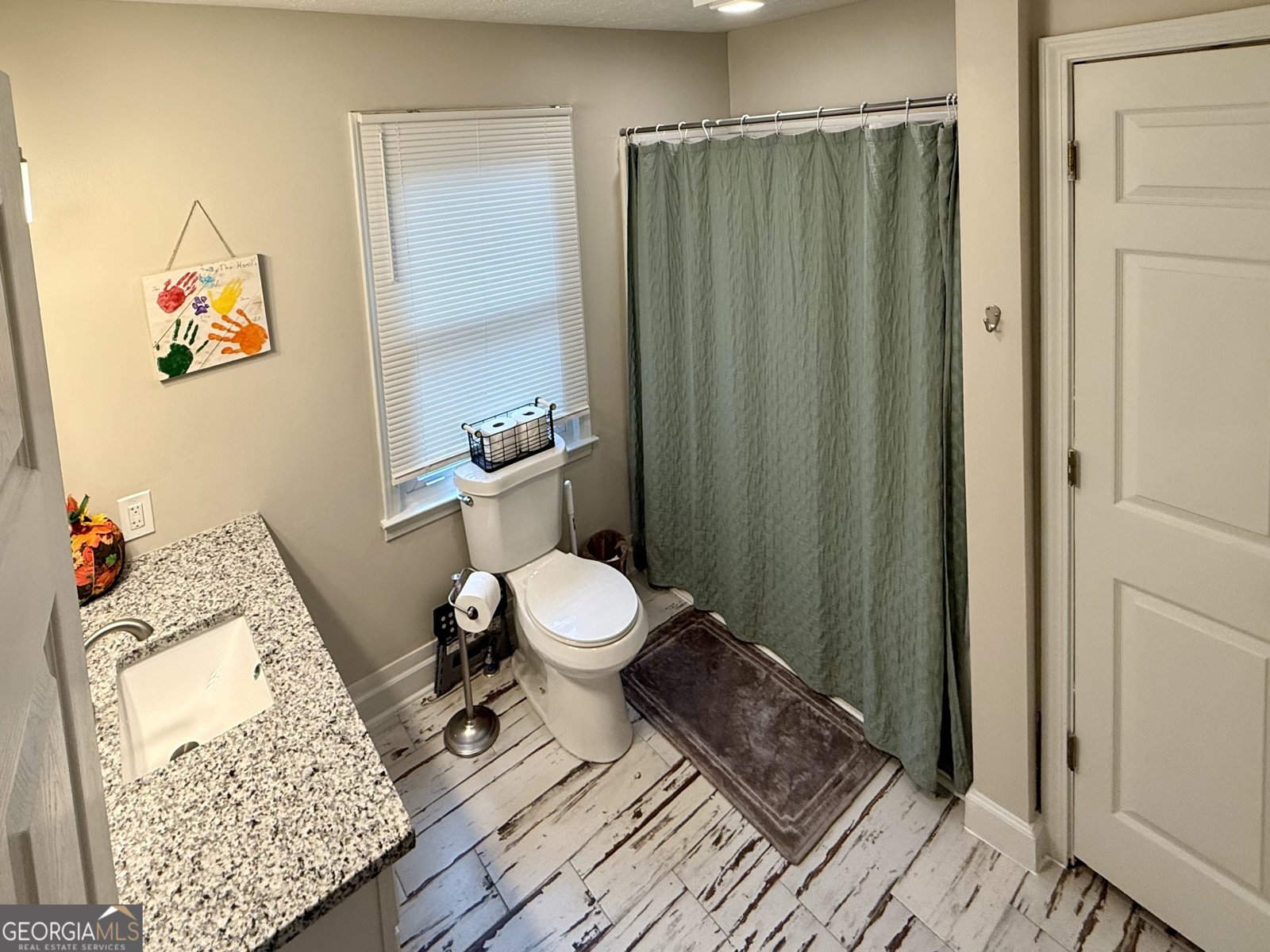 554 Spring Street Commerce - 17