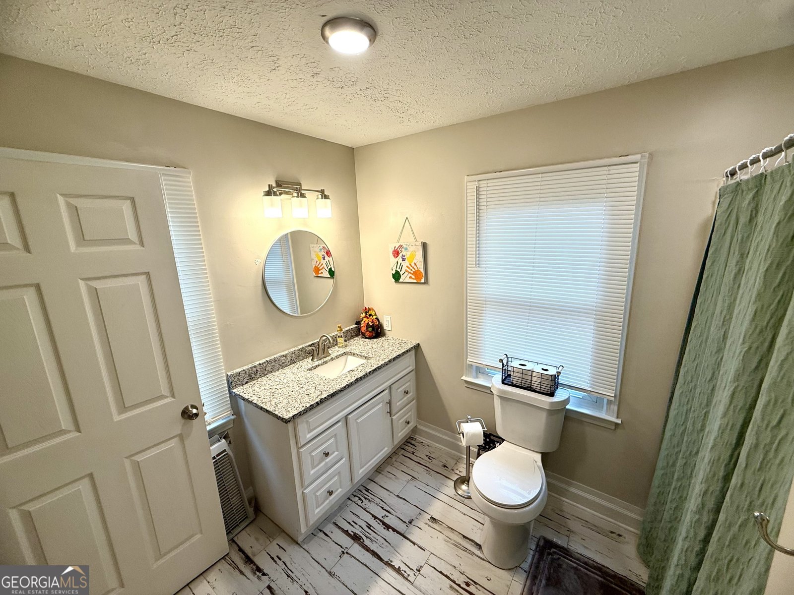 554 Spring Street Commerce - 18