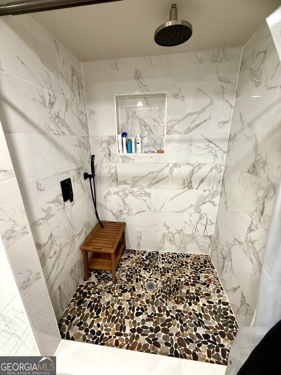 554 Spring Street Commerce - 22